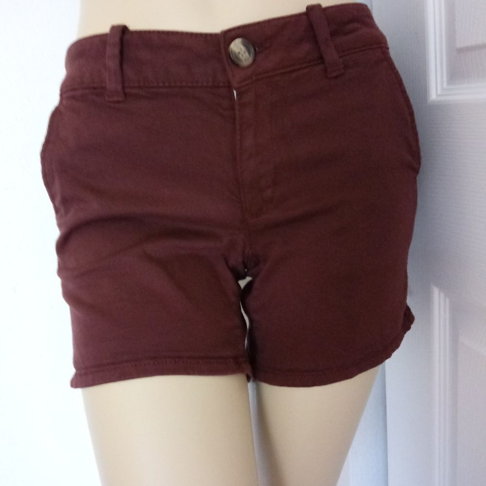 - American Eagle burgundy shorts